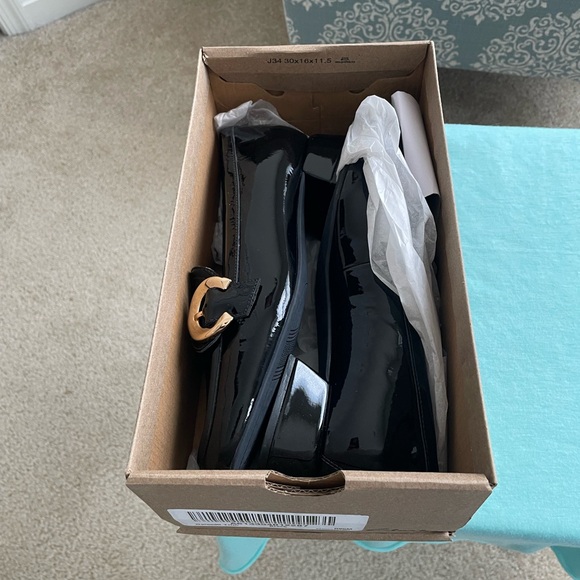 Clarks Daiss 30 Black Patent Shoes size 9.5 NIB - Picture 7 of 7